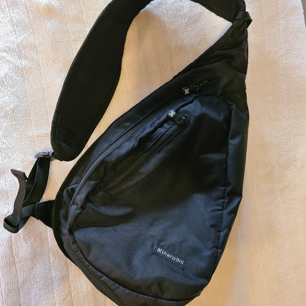 Sherpani Esprit Anti Slash Sling Shoulder Bag, Black